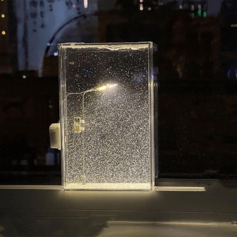 Snowy Night Lamp - Curio Gadgets